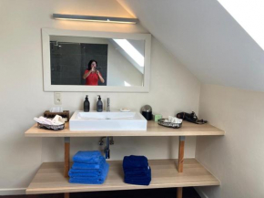 F1 Circuit 2Min 2 Rooms Stay Stavelot